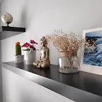Apartment Aloha Centre With Parking *